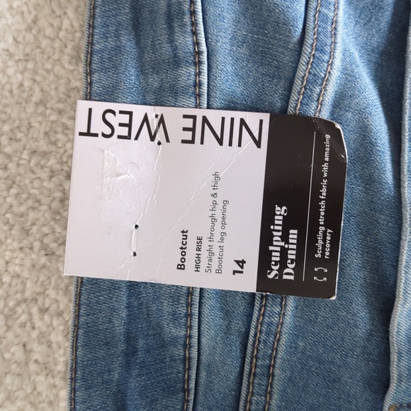 High rise sculpting bootcut jeans - Picture 14 of 14